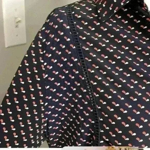 -🌻 Ann Taylor Long Sleeve Mixed Media Top Size small​ - Picture 6 of 6